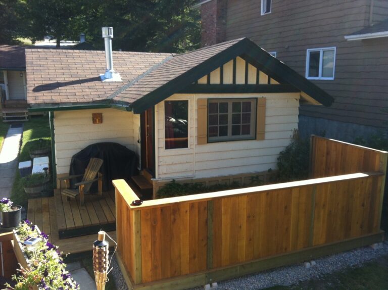cabin hillside bungalows canmore 768x574
