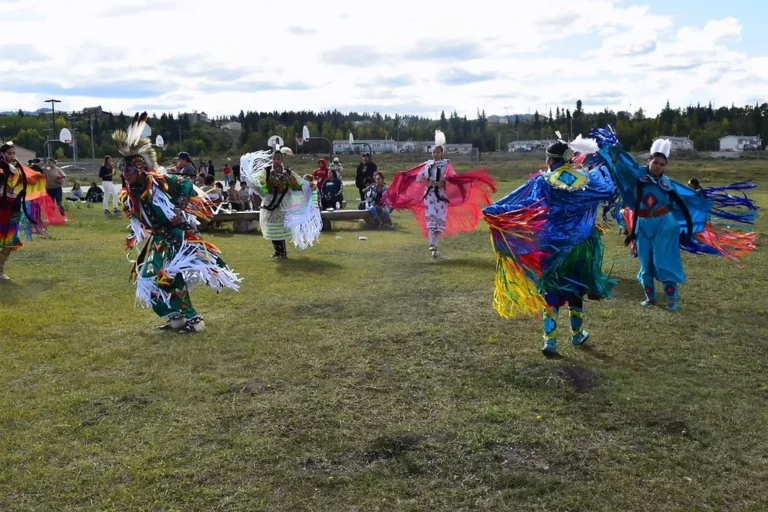 entertainment nakoda bus lines canmore 768x512