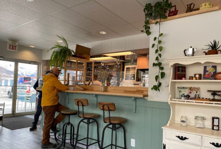 epicanmore canmore 3 768x519