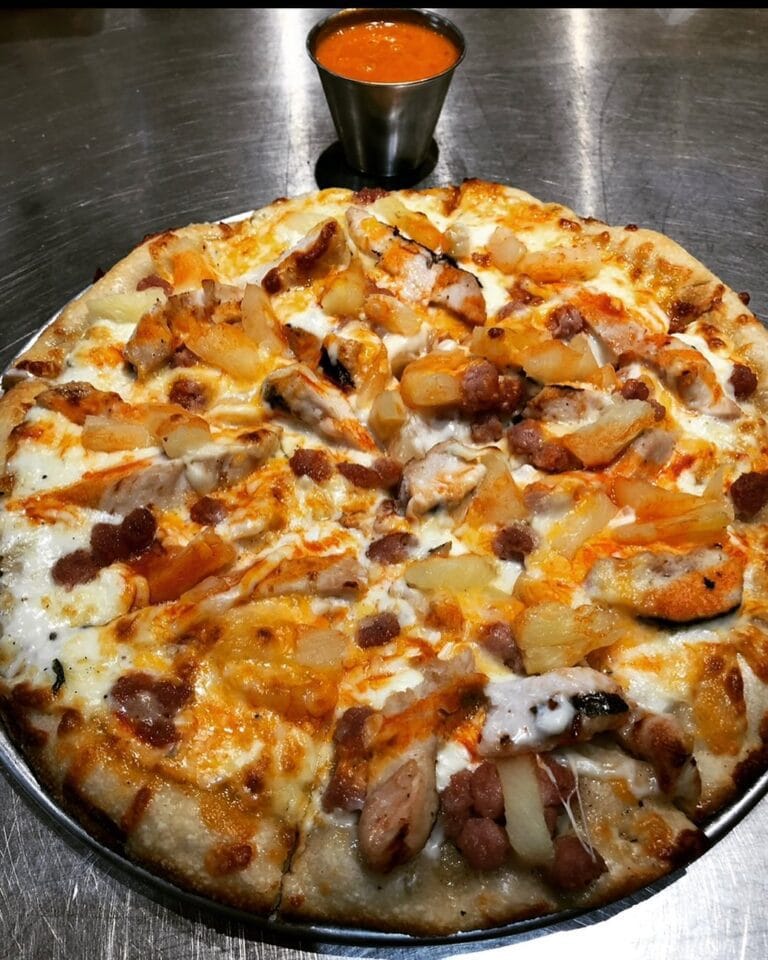 food red rock pizza canmore 768x960