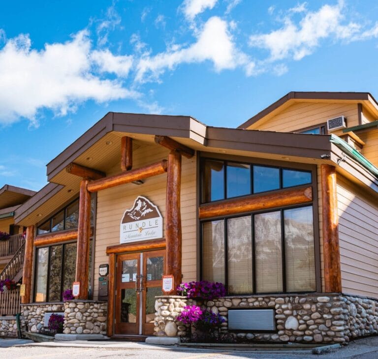 front rundle mountain lodge canmore 768x730