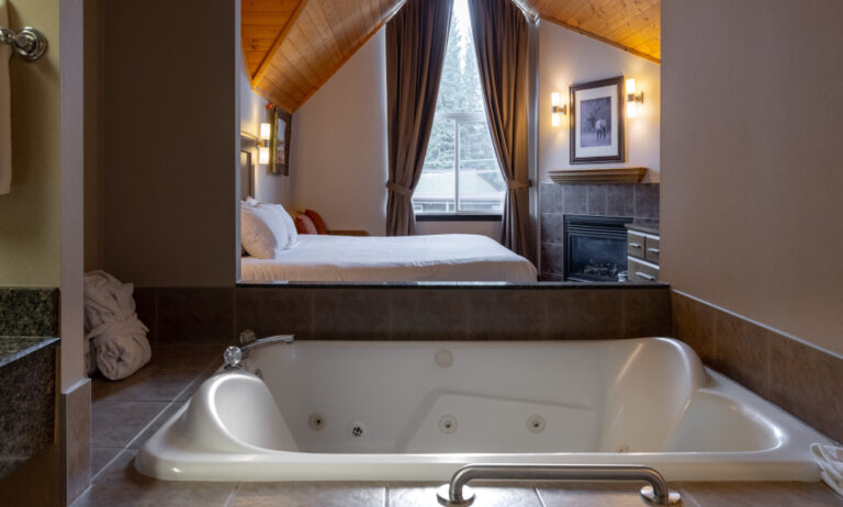 jetted tub the rundlestone lodge canmore 768x462