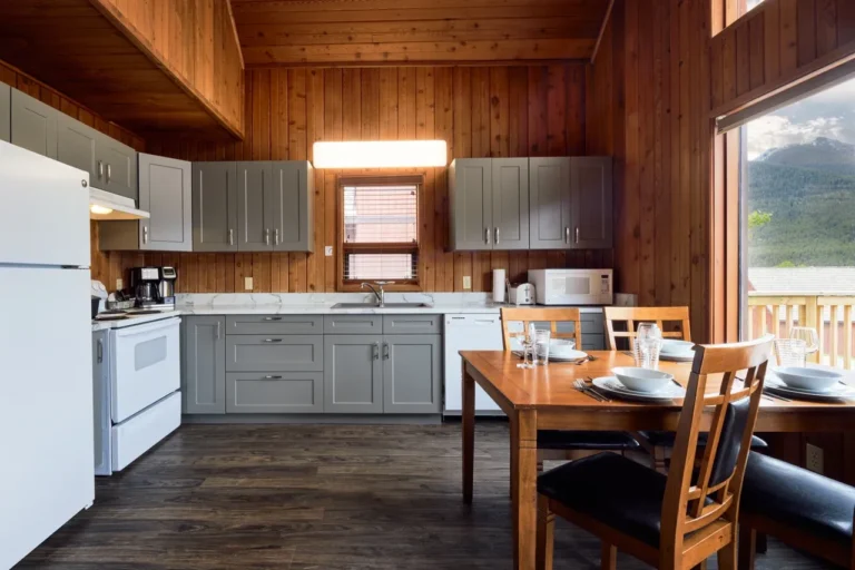 kitchen banff gate mountain resort canmore 768x512