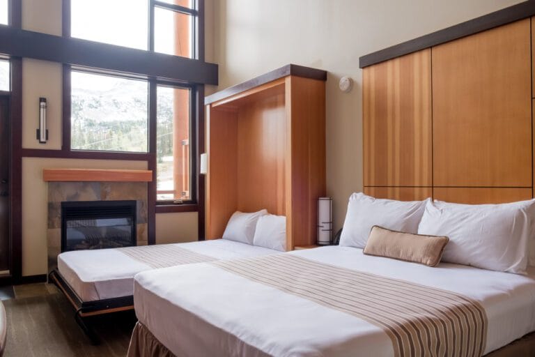 room sunshine mountain lodge canmore 768x512