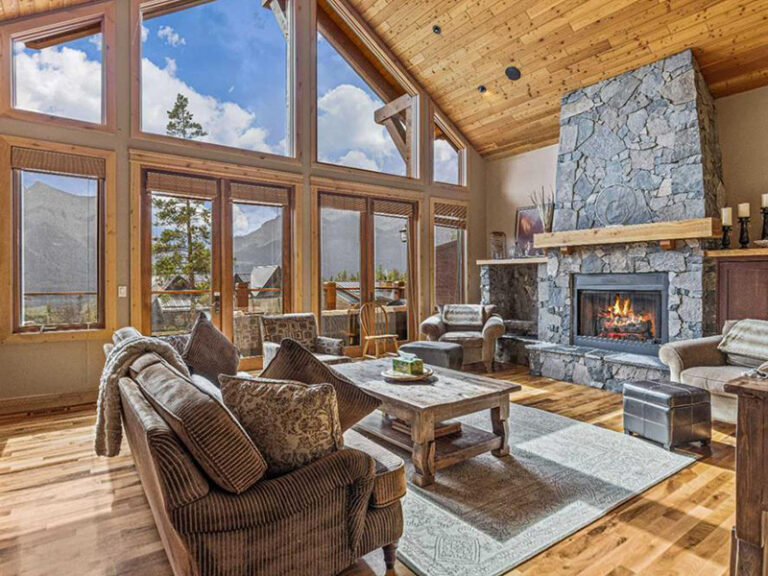 830 Silvertip Heights 768x576