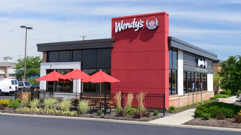 building wendys canmore 768x432