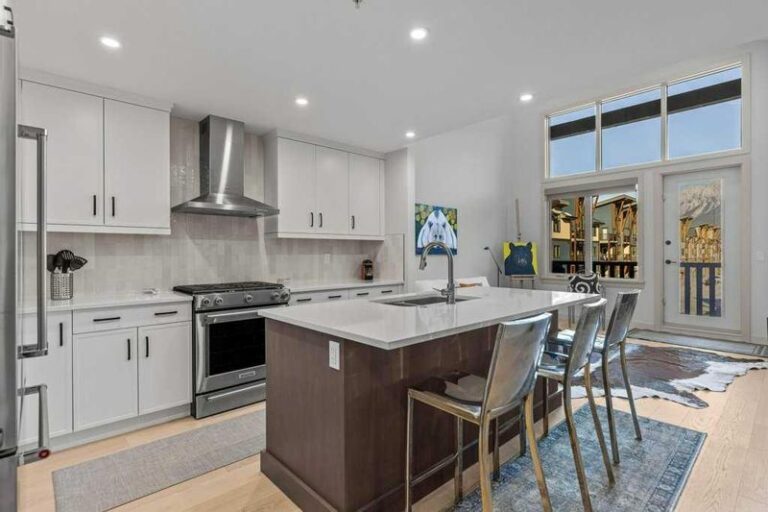 property mac team canmore remax alpine canmore 2 768x512